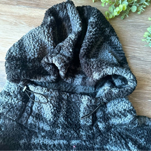 PINK Victoria Secret Plaid Sherpa Funnel Neck Hoodie (Large) - Picture 2 of 5